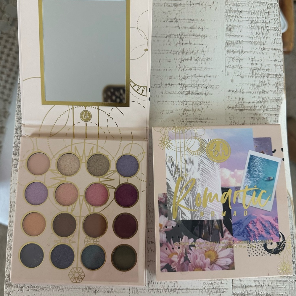 BH Cosmetics Romantic Nomad Palette - Vibrant Shades